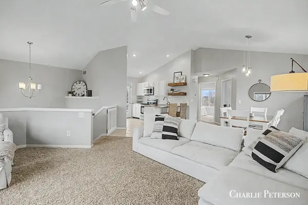 7957 Westside DR, Georgetown Twp, MI 49426