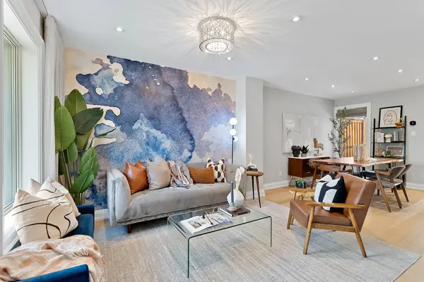 100 Sussex AVE, Toronto C01, ON M5S 1K3