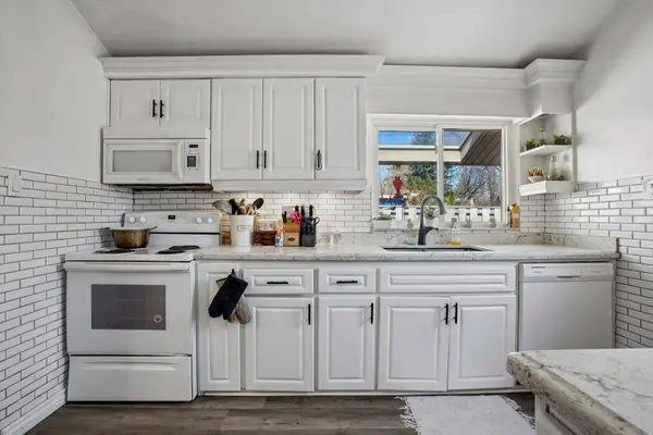 71 Orton Park RD, Toronto E09, ON M1G 3G7