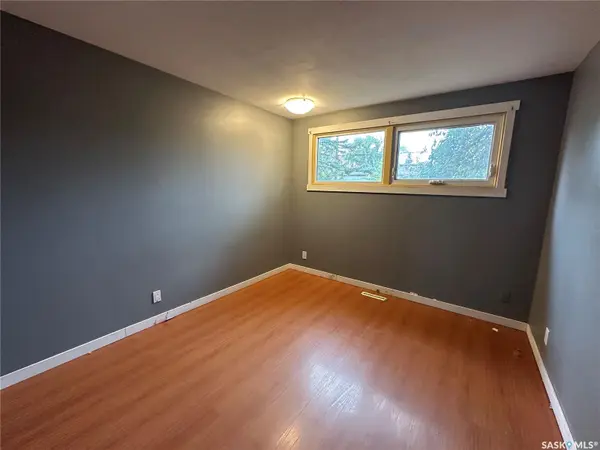 1091 109th STREET, North Battleford, SK S9A 2E3