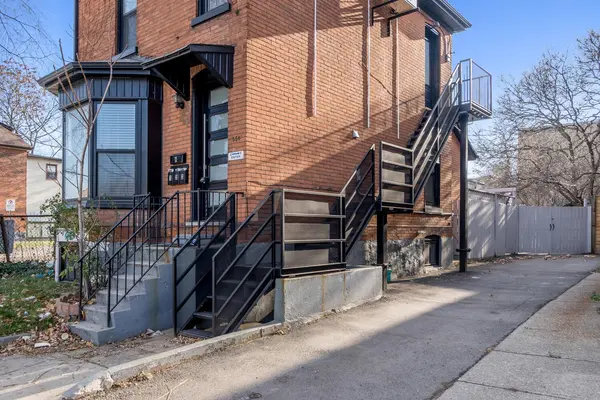 556 King ST E #3, Hamilton, ON L8N 1E2