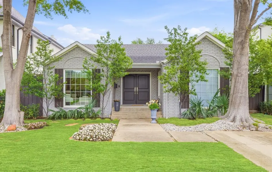 5023 W Purdue Street, Dallas, TX 75209