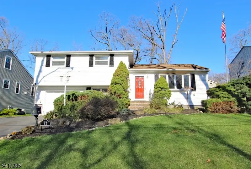 73 Winchester Rd, Livingston Twp., NJ 07039