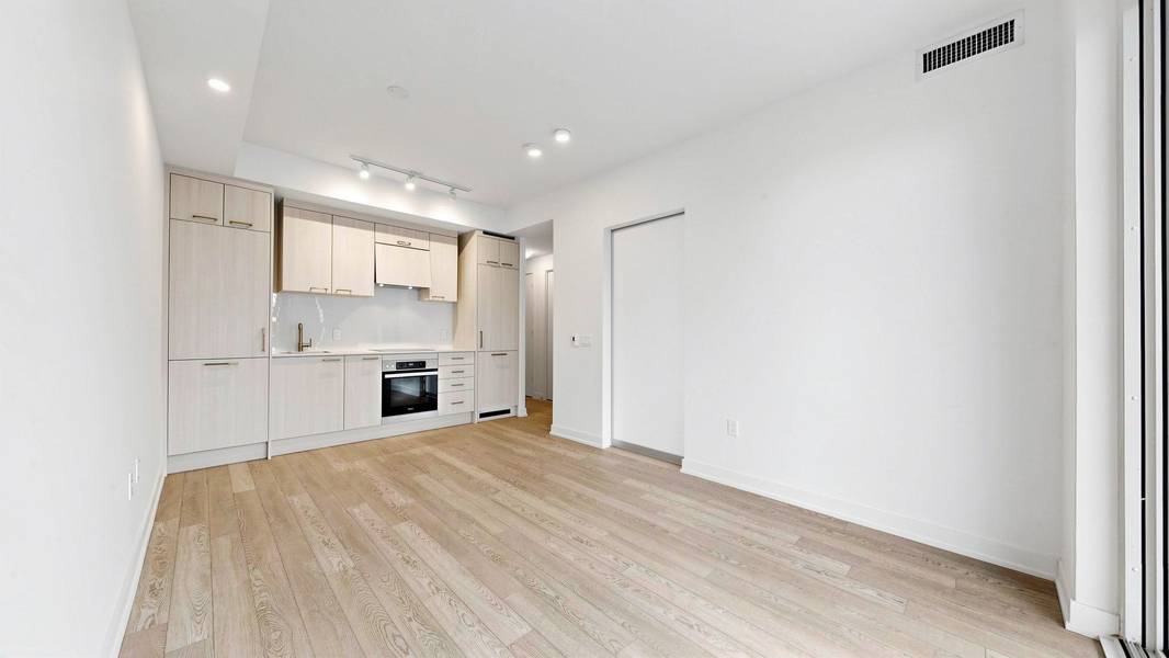 634 Church ST #2907, Toronto C08, ON M4Y 0G9