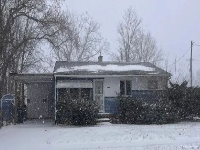 4306 Berger DR, Flint, MI 48504