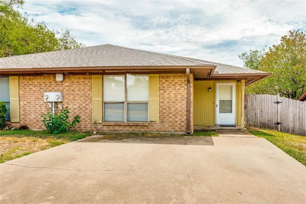 1140 Jameson Street #B, Weatherford, TX 76086