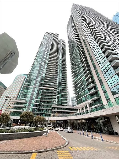 33 Bay ST #2711, Toronto C01, ON M5J 2Z3