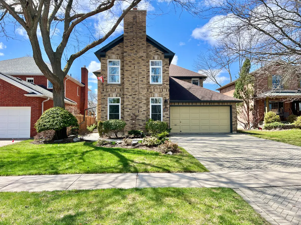 20 Georgian CT, Belleville, ON K8N 5R3