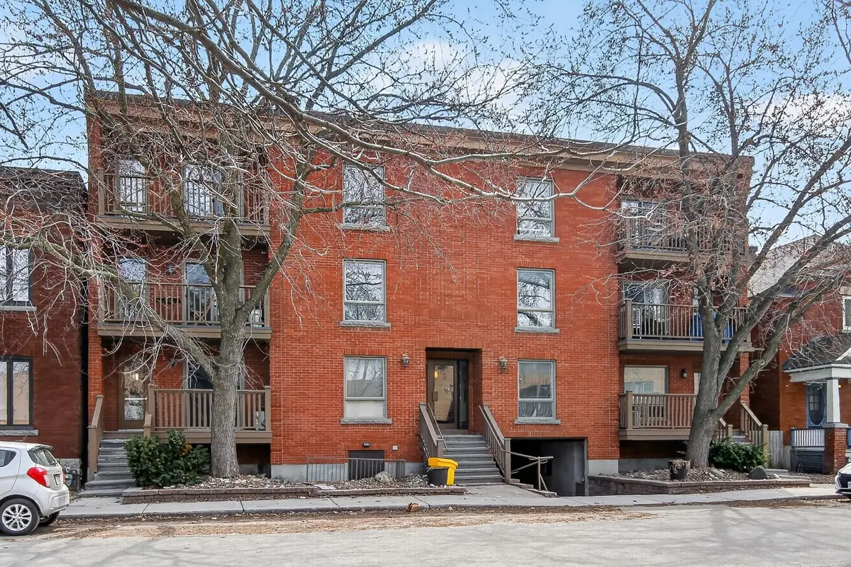 160 Bruyere ST #9, Lower Town - Sandy Hill, ON K1N 5E1