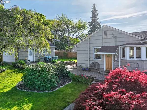 905 COLUMBIA ST, Hood River, OR 97031