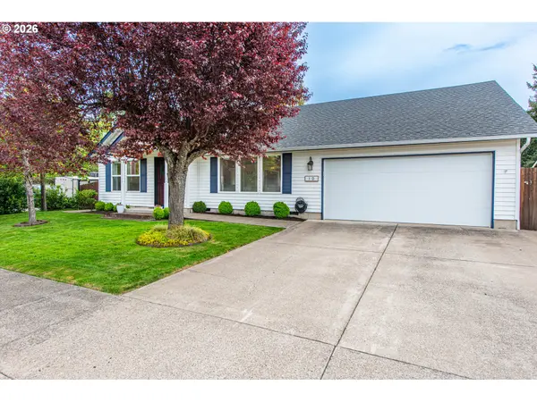 10 DAVIS PL, Cottage Grove, OR 97424