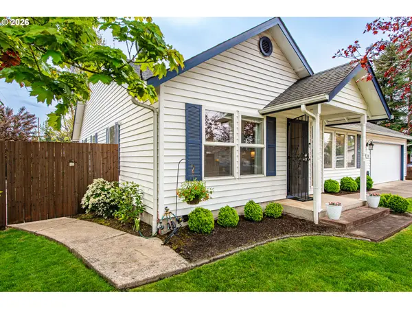 10 DAVIS PL, Cottage Grove, OR 97424