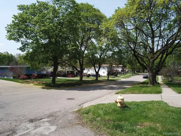 1510 S FRANKLIN AVE, Flint, MI 48503