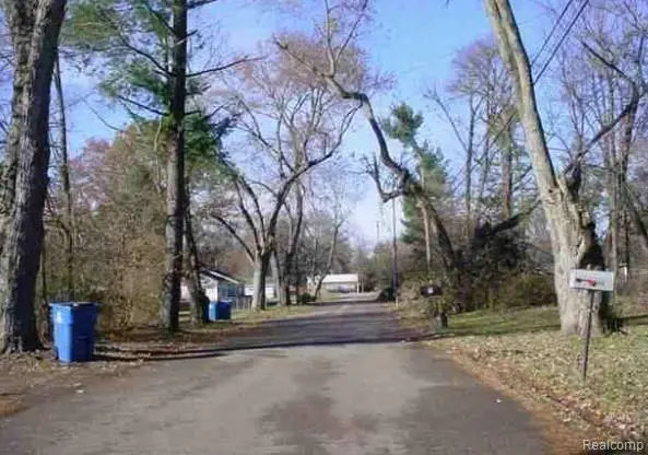 657 Marie AVE, Bedford Charter Township, MI 49037