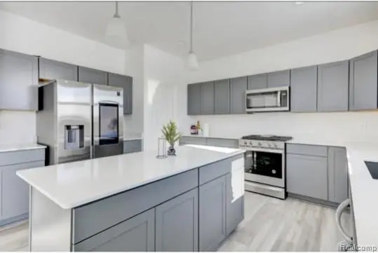 9480 White Tail DR, Ypsilanti Charter Township, MI 48197