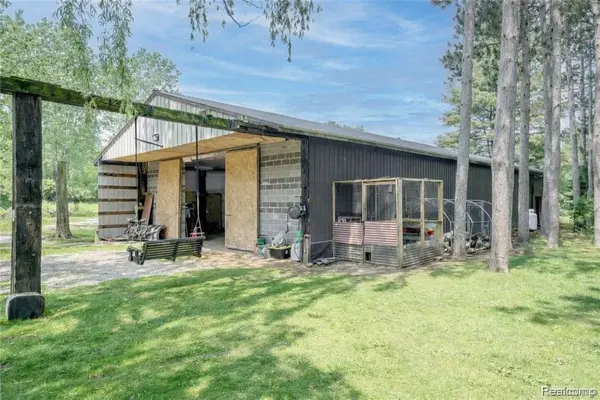 8780 Dixie HWY, Birch Run Township, MI 48415