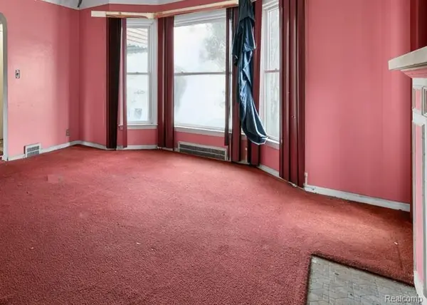 12346 Elmdale ST, Detroit, MI 48213