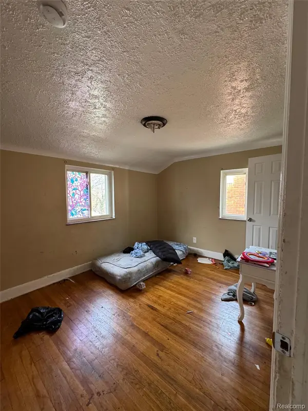 15501 Whitcomb ST, Detroit, MI 48227