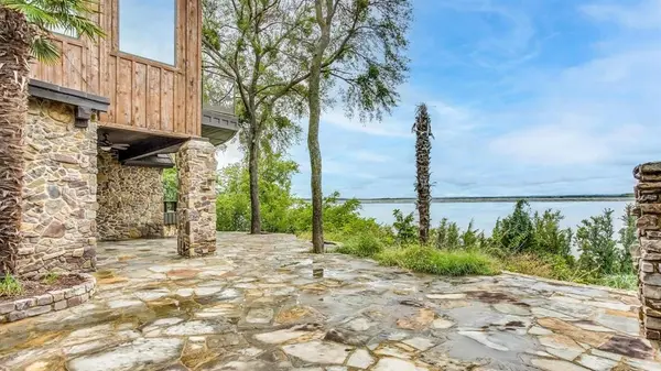 8935 Dickson Road, Fort Worth, TX 76179