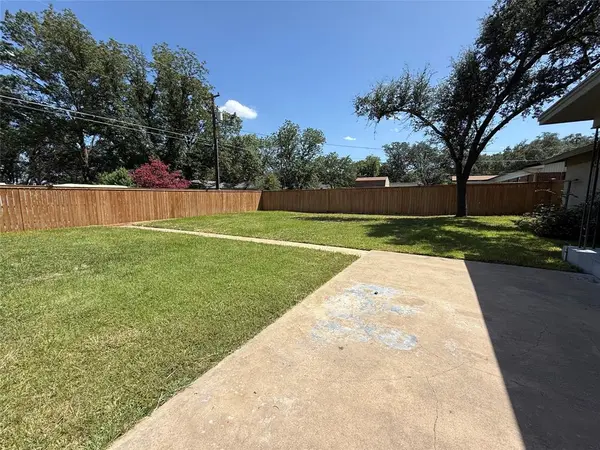 2103 S High Street, Brady, TX 76825