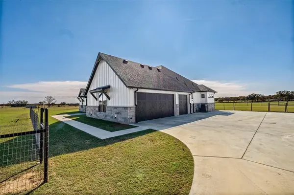 310 Runyan Ranch Road, Tolar, TX 76476