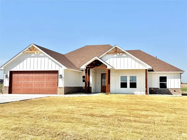 1017 Sabrina Court, Weatherford, TX 76085
