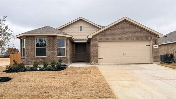 560 ARROYO Drive, Cleburne, TX 76033