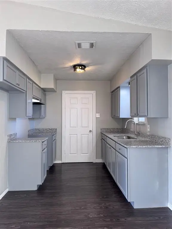 6208 Harmony Lane, Dallas, TX 75241