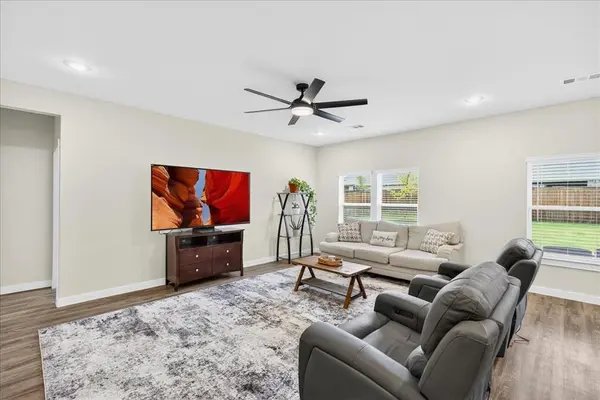 656 Cari Lane, Forney, TX 75126