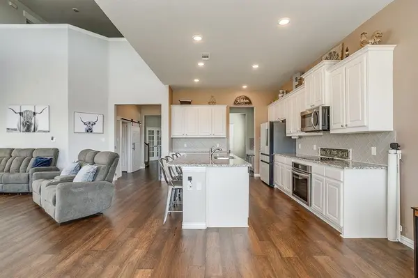 153 Misty Mountain Lane, Rhome, TX 76078