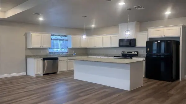 3605 College Street, Greenville, TX 75401