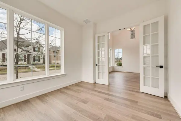 211 Golden Run Drive, Fate, TX 75189