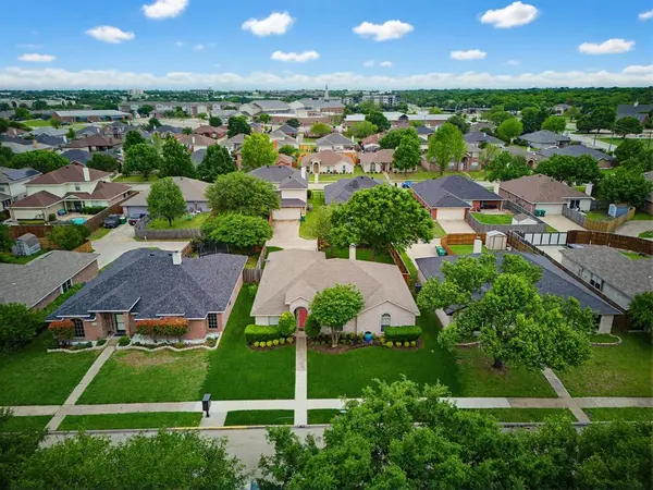 464 Maplegrove Road, Cedar Hill, TX 75104