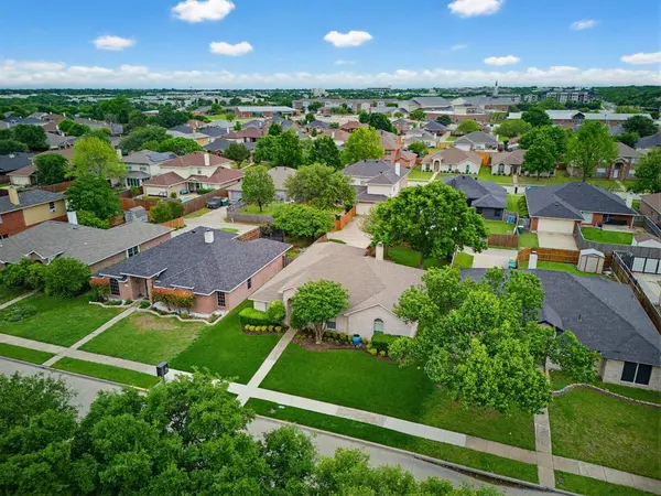 464 Maplegrove Road, Cedar Hill, TX 75104