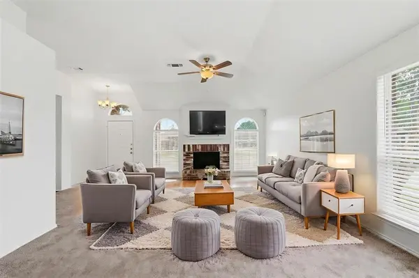 2833 Hidden Springs Drive, Mesquite, TX 75181