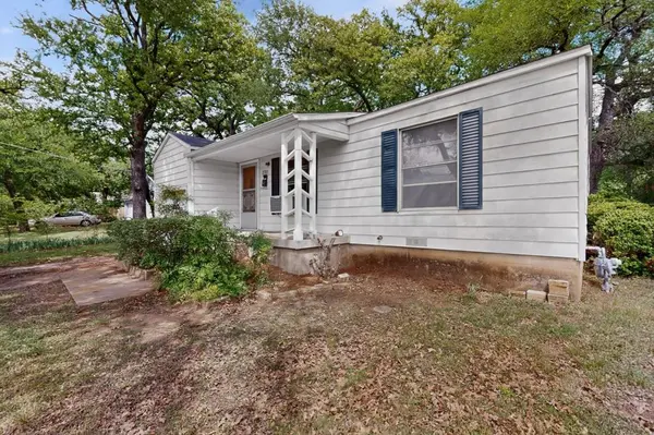 2701 Stark Street, Fort Worth, TX 76112