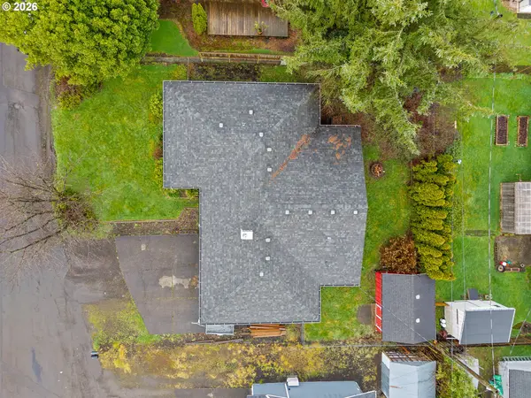 4204 DOGWOOD AVE, Tillamook, OR 97141