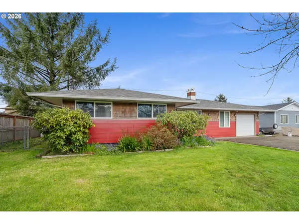 4204 DOGWOOD AVE, Tillamook, OR 97141