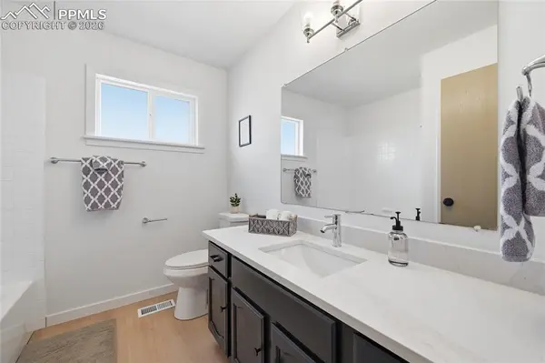 218 Starlite DR, Pueblo, CO 81005