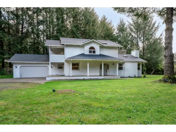 4847 Darlings LOOP, Florence, OR 97439