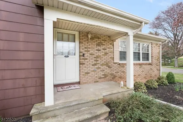 719 Brooklyn Ave, Raritan Boro, NJ 08869