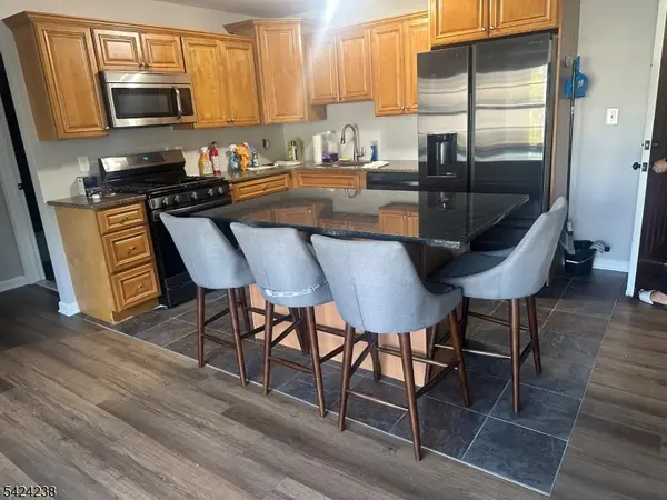 594-596 Jefferson Ave #203, Elizabeth City, NJ 07201