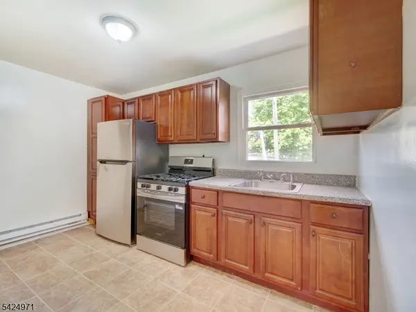 138 Lincoln St #A10, Montclair Twp., NJ 07042