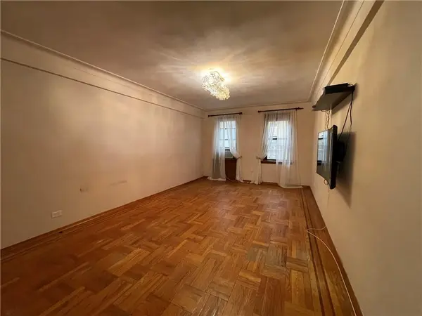 3130 Brighton 6th ST #2D, Brooklyn, NY 11235