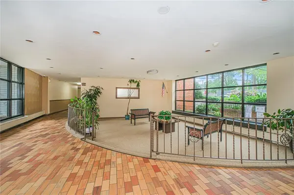 100 Colfax AVE #7B, Staten  Island, NY 10306