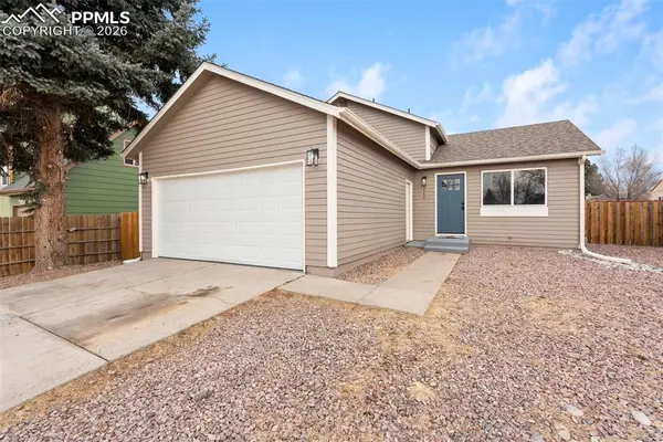 4440 Hollyridge DR, Colorado Springs, CO 80916