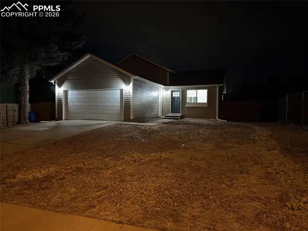 4440 Hollyridge DR, Colorado Springs, CO 80916