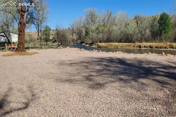 997 County Road 119, Florence, CO 81226