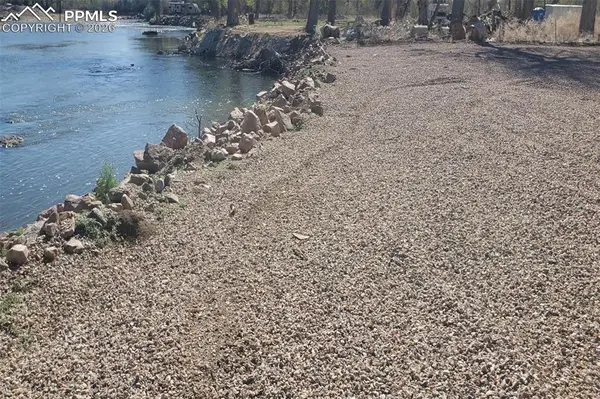 997 County Road 119, Florence, CO 81226