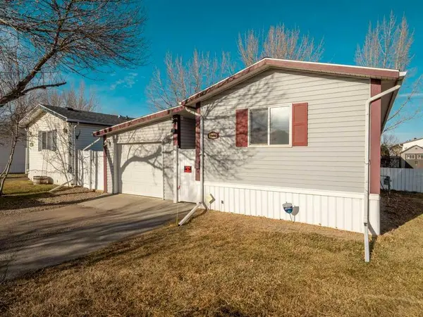 206 Station BLVD, Coaldale, AB T1M 1P5